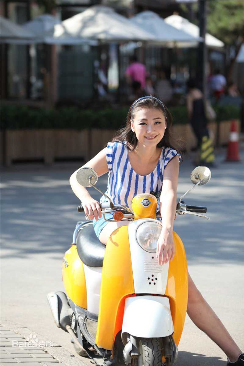 赵雪莲的个人图册图片图册