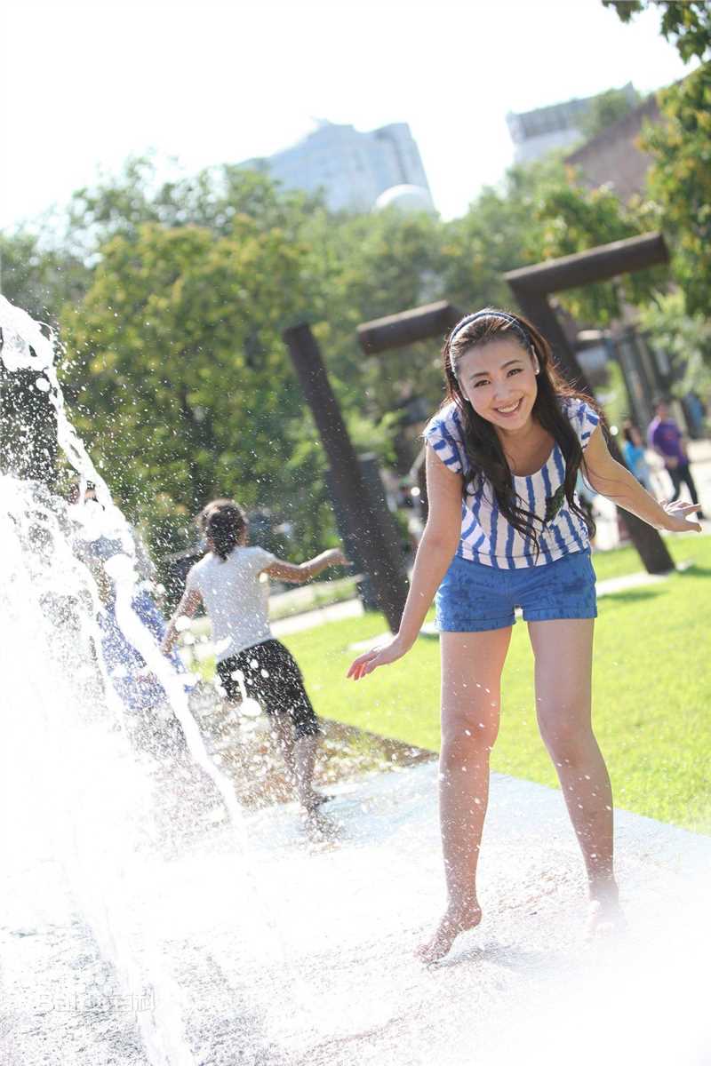 赵雪莲的个人图册图片图册