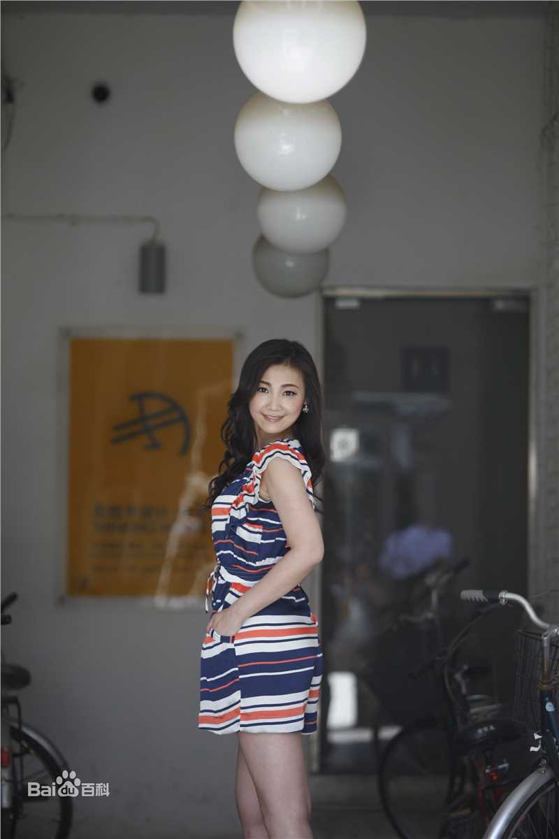 赵雪莲的个人图册图片图册