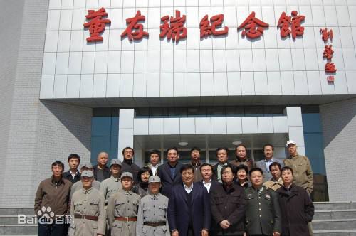 王东栋参演作品生活照