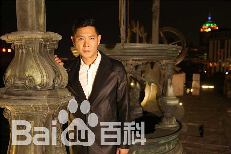 高清冯国强在《博物馆之夜》中的图册