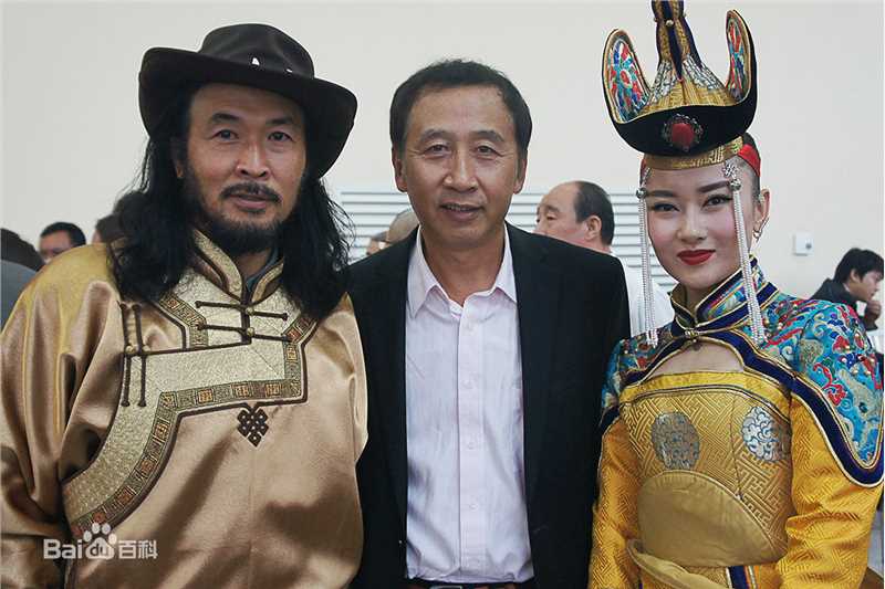 最优质鄂布斯·勇林生活照