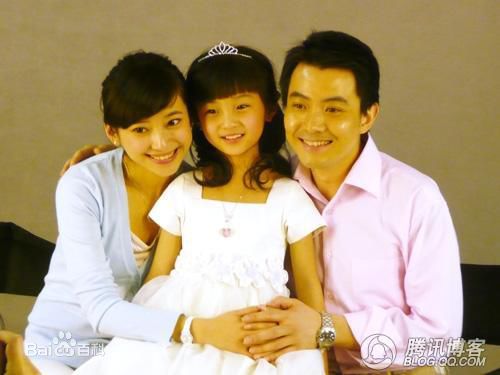 高一童出演广告生活照相册