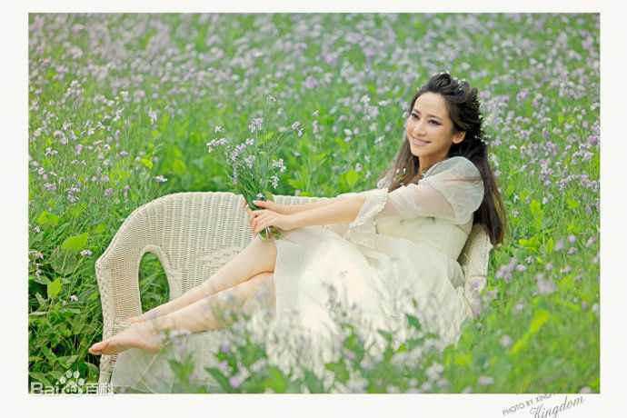 高一童婚纱照前后照片