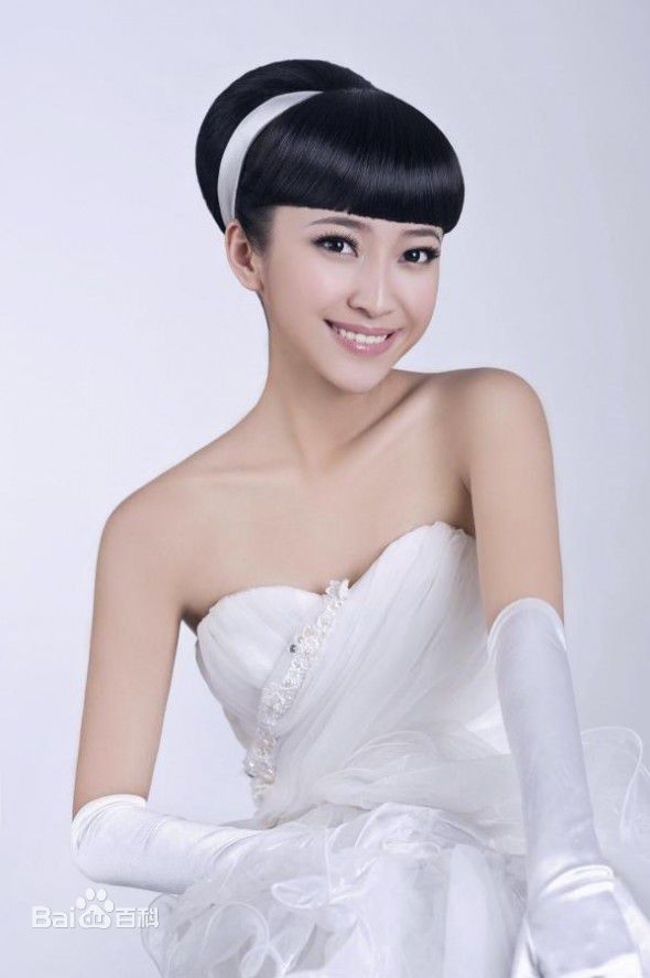 高一童婚纱照前后照片