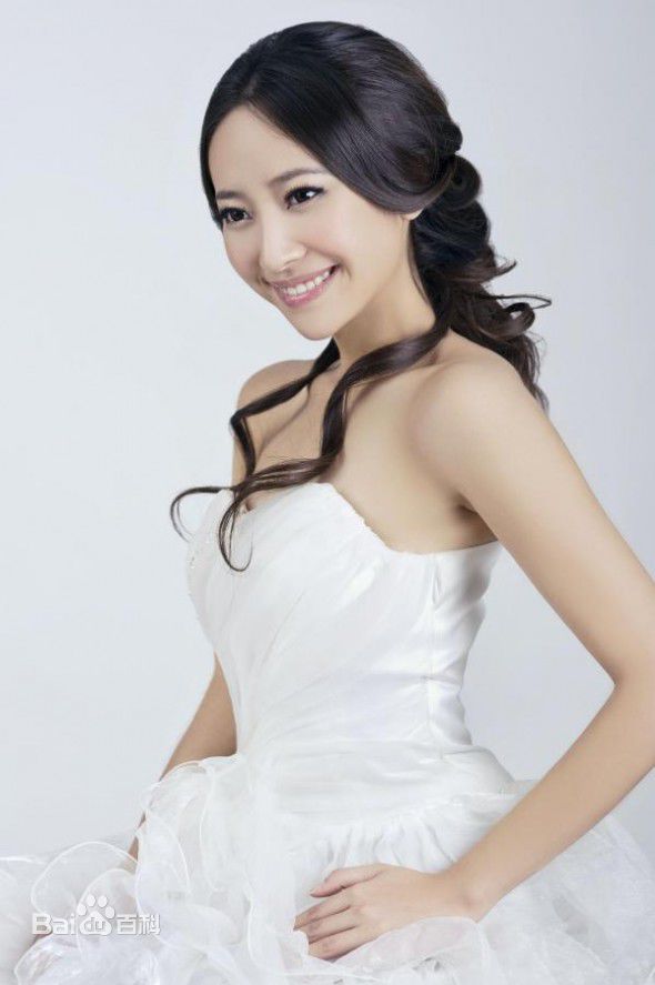 高一童婚纱照前后照片