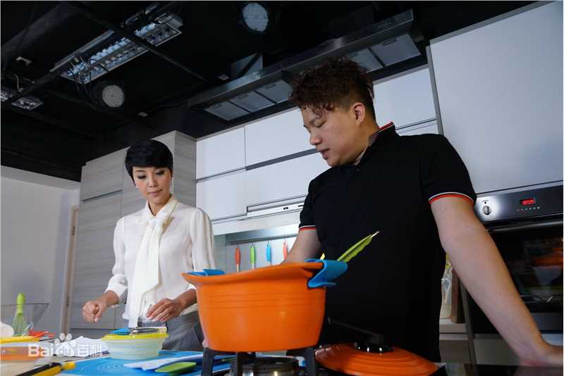 阮志强(Yuen Chi Keung , Edmond)导演于拍摄现场生活照相册