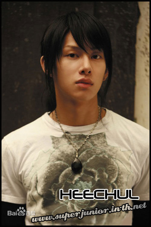 金希澈(Kim HeeChul、キム ヒチョル)的专辑造型素颜照相册