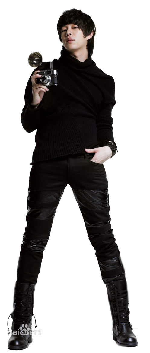 金希澈(Kim HeeChul、キム ヒチョル)的专辑造型素颜照相册