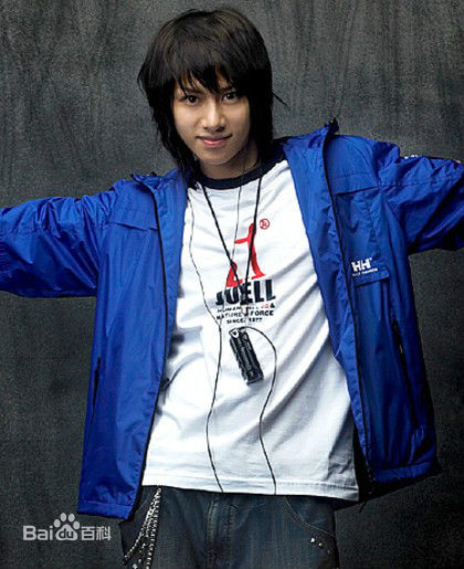 金希澈(Kim HeeChul、キム ヒチョル)2006 SPRIS Spring素颜照壁纸