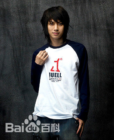 金希澈(Kim HeeChul、キム ヒチョル)2006 SPRIS Spring素颜照壁纸