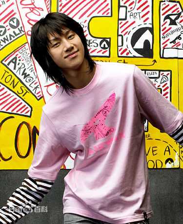 金希澈(Kim HeeChul、キム ヒチョル)2006 SPRIS Spring素颜照壁纸
