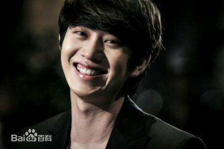 最优质金希澈(Kim HeeChul、キム ヒチョル)生活照