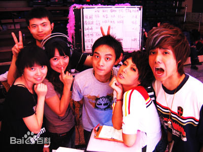 管艺生活照图片图册