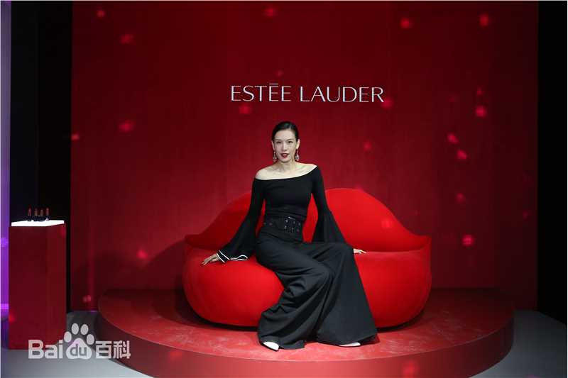 佟晨洁活动照片生活照