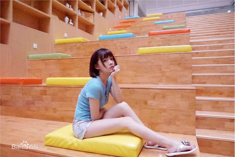 精选余心恬(Vicky)