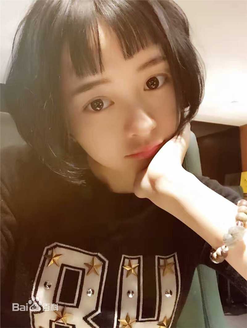 精选余心恬(Vicky)