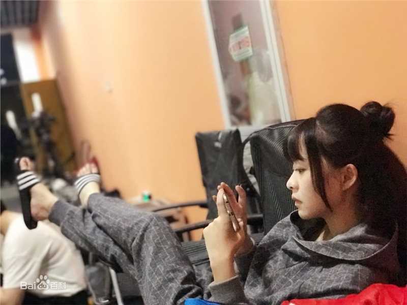 精选余心恬(Vicky)