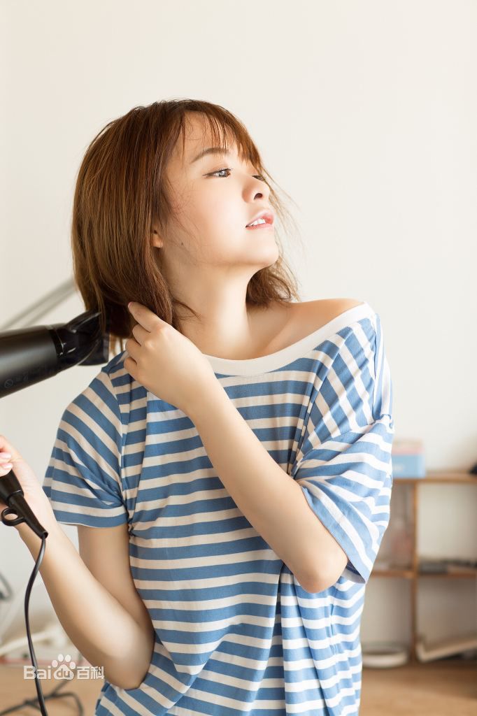 精选余心恬(Vicky)