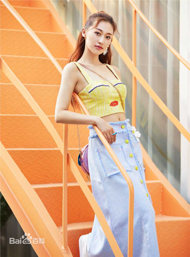 袁中方高清照图册