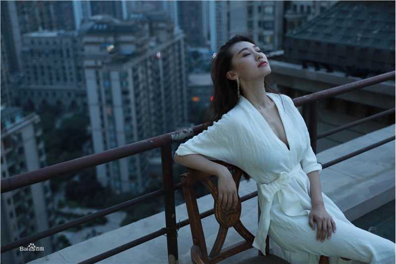 袁中方高清照图册