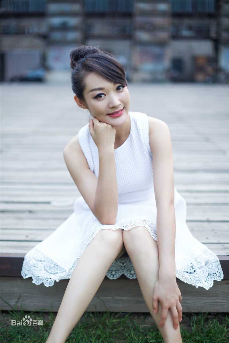 郝婷婷宣传照前后照片