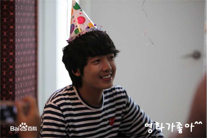 郑敬淏(Jung Kyung Ho)2009年生日会图册