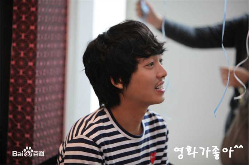 郑敬淏(Jung Kyung Ho)2009年生日会图册