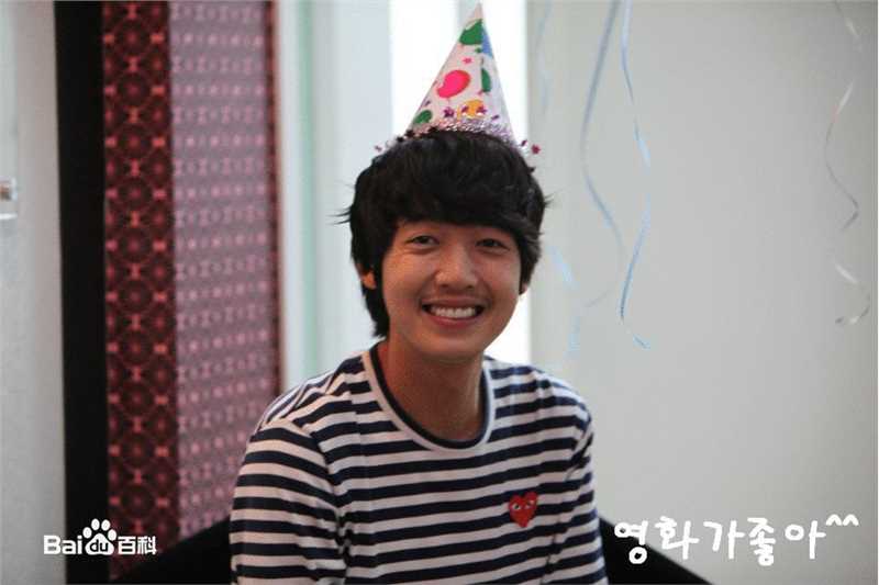 郑敬淏(Jung Kyung Ho)2009年生日会图册