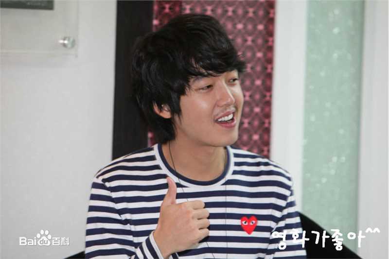 郑敬淏(Jung Kyung Ho)2009年生日会图册