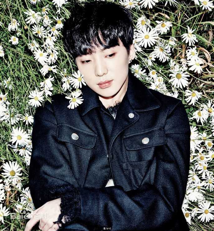 姜昇润(Kang Seung Yoon)活动性感图片壁纸