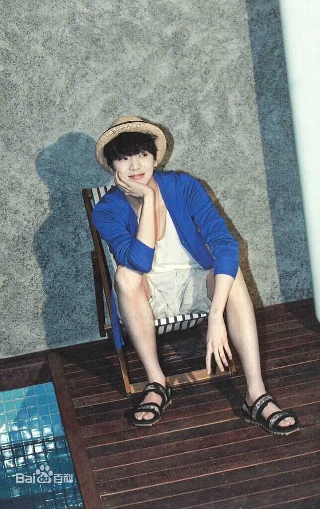 姜昇润(Kang Seung Yoon)活动性感图片壁纸