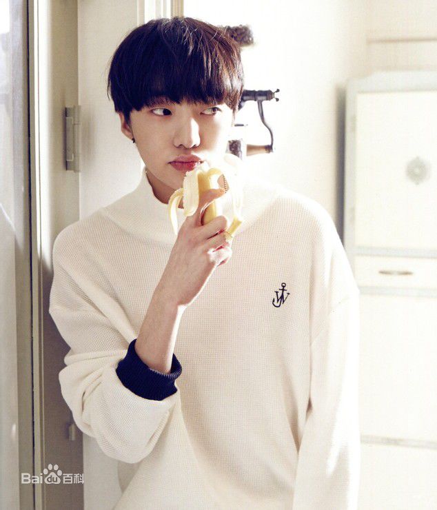 姜昇润(Kang Seung Yoon)活动性感图片壁纸