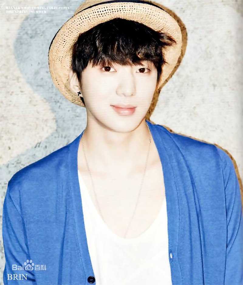 姜昇润(Kang Seung Yoon)活动性感图片壁纸