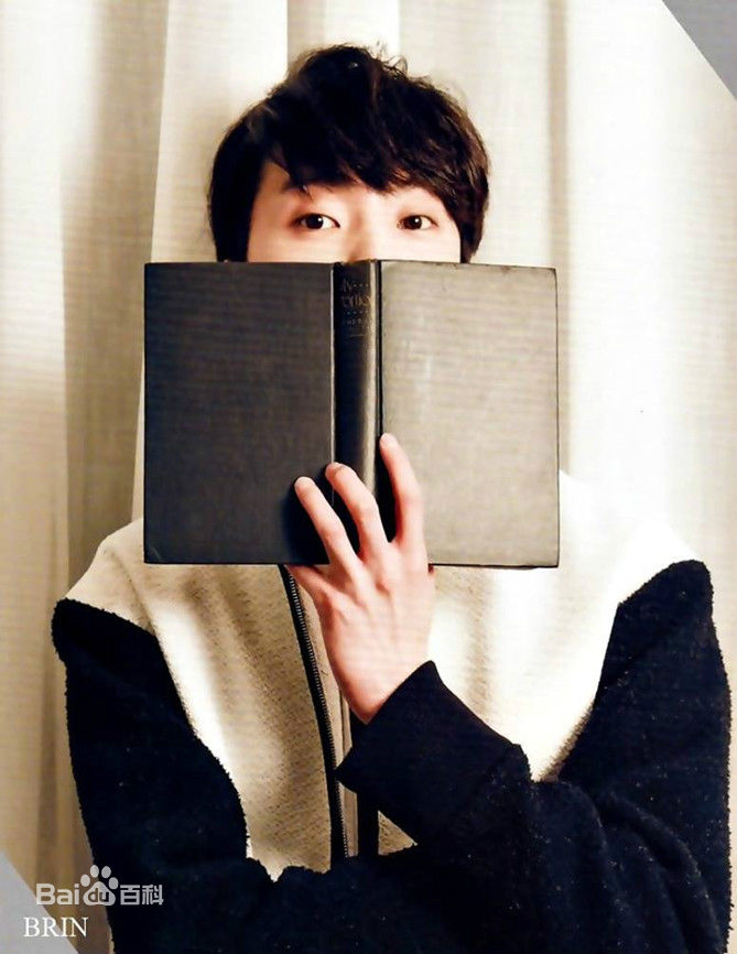 姜昇润(Kang Seung Yoon)活动性感图片壁纸