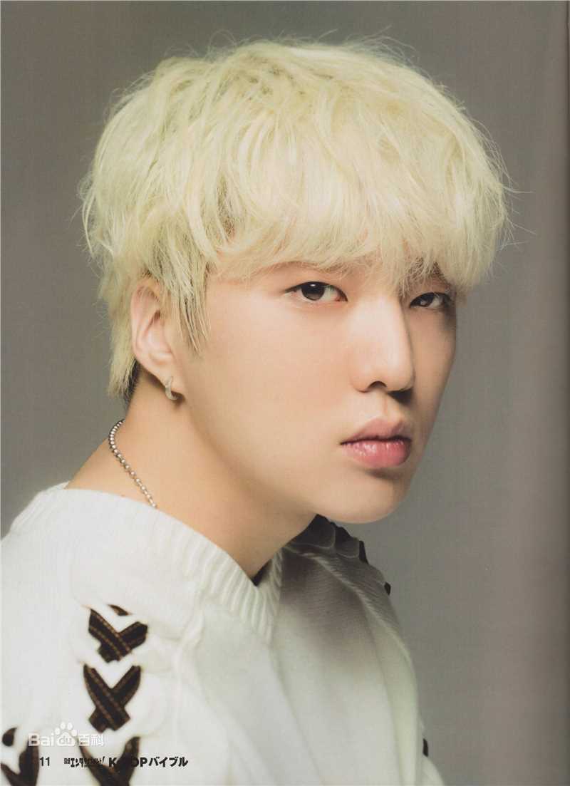 姜昇润(Kang Seung Yoon)活动性感图片壁纸