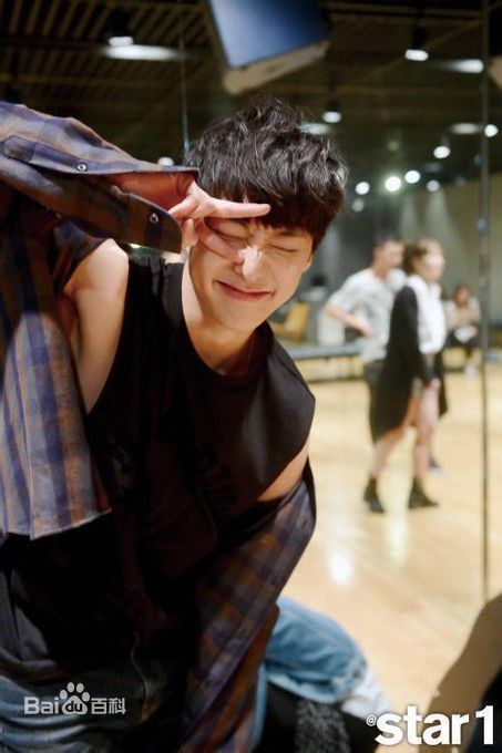 姜昇润(Kang Seung Yoon)K素颜照相册