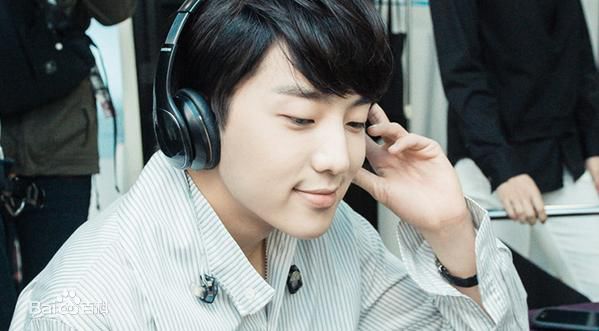 姜昇润(Kang Seung Yoon)K素颜照相册