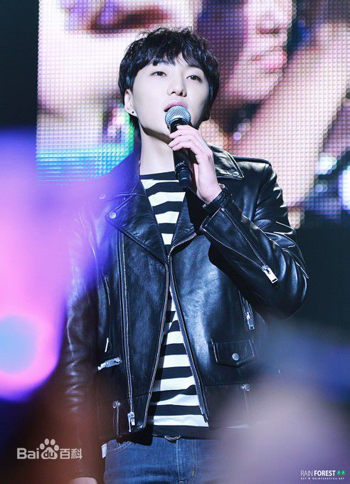 姜昇润(Kang Seung Yoon)专辑素颜照相册