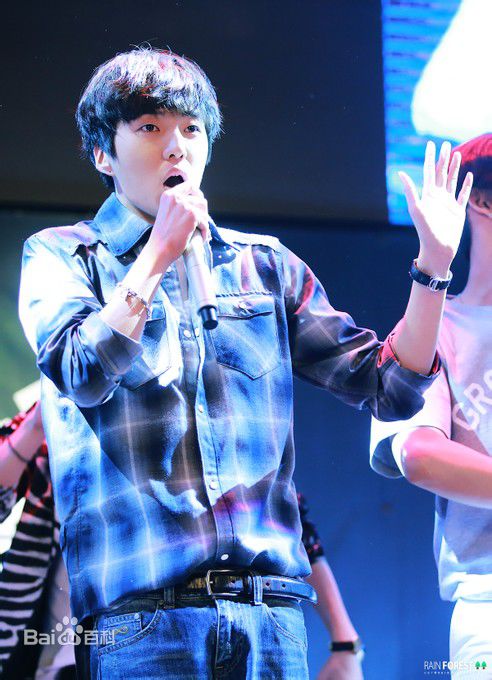 姜昇润(Kang Seung Yoon)专辑素颜照相册