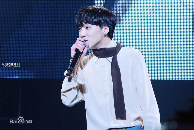 姜昇润(Kang Seung Yoon)专辑素颜照相册