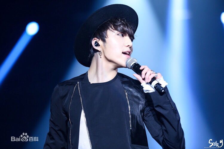 姜昇润(Kang Seung Yoon)专辑素颜照相册