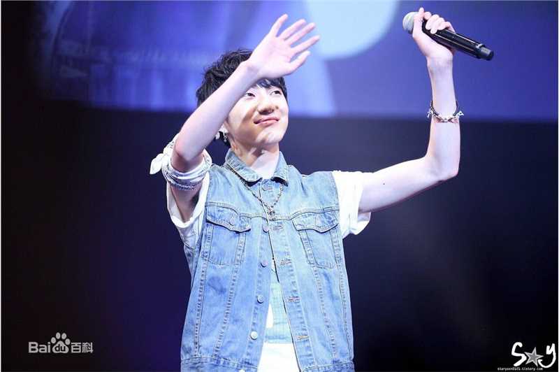 姜昇润(Kang Seung Yoon)专辑素颜照相册