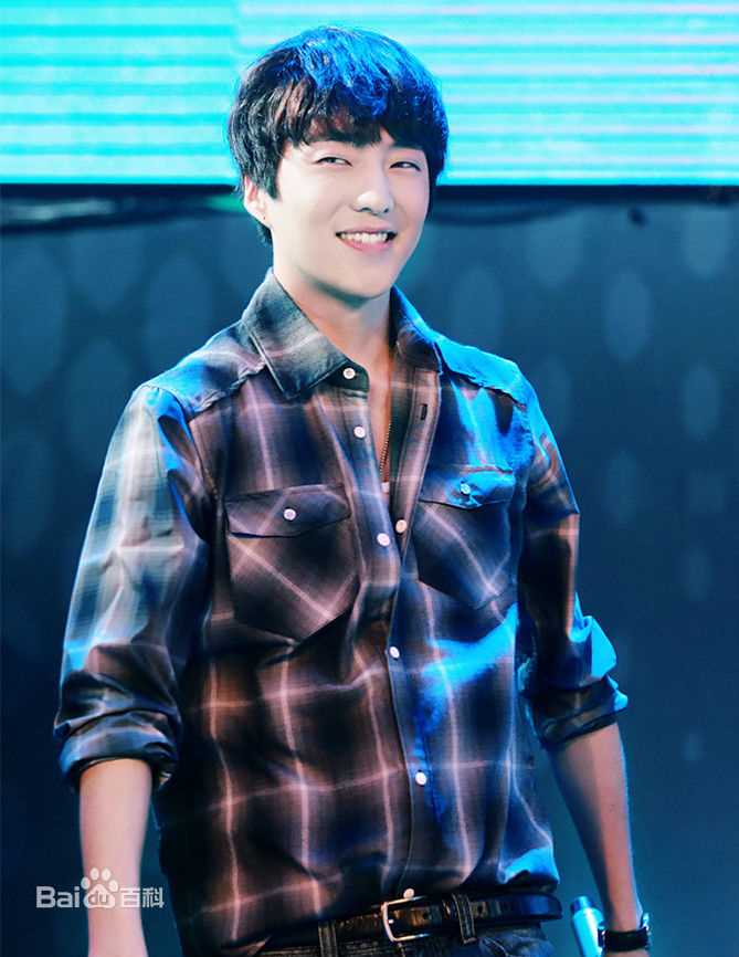 姜昇润(Kang Seung Yoon)专辑素颜照相册