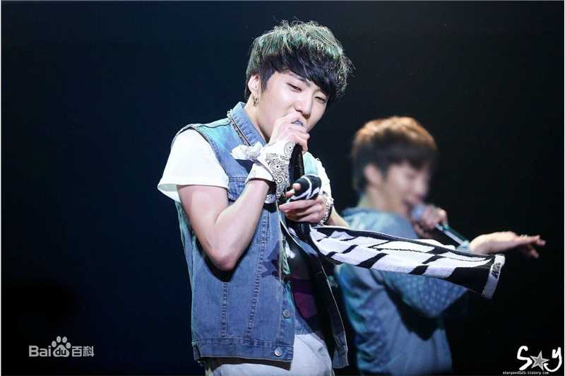 姜昇润(Kang Seung Yoon)专辑素颜照相册