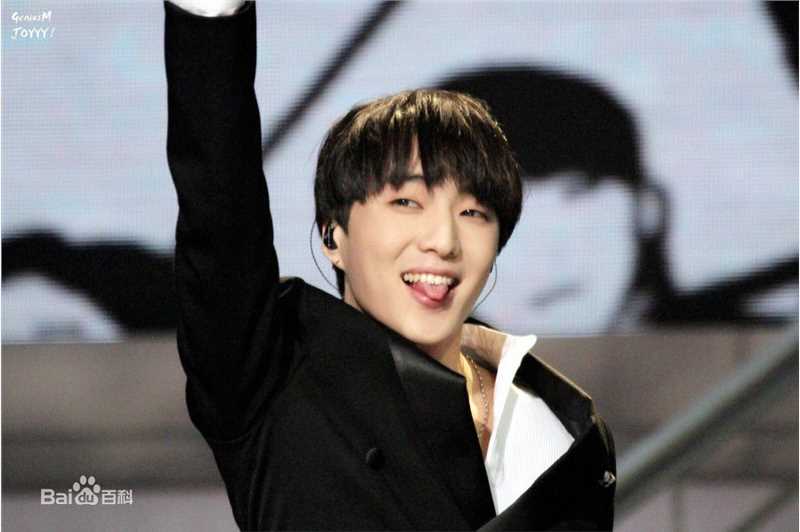 姜昇润(Kang Seung Yoon)专辑素颜照相册