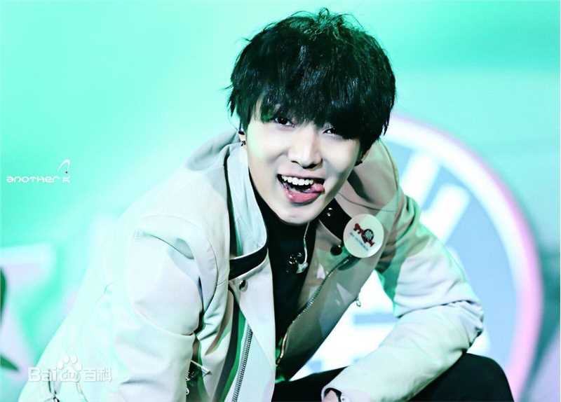 姜昇润(Kang Seung Yoon)专辑素颜照相册