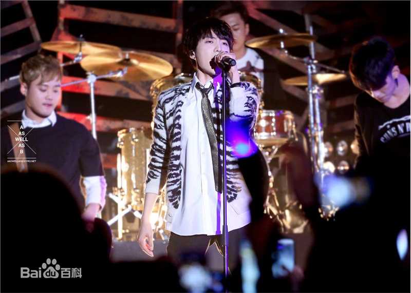 姜昇润(Kang Seung Yoon)专辑素颜照相册