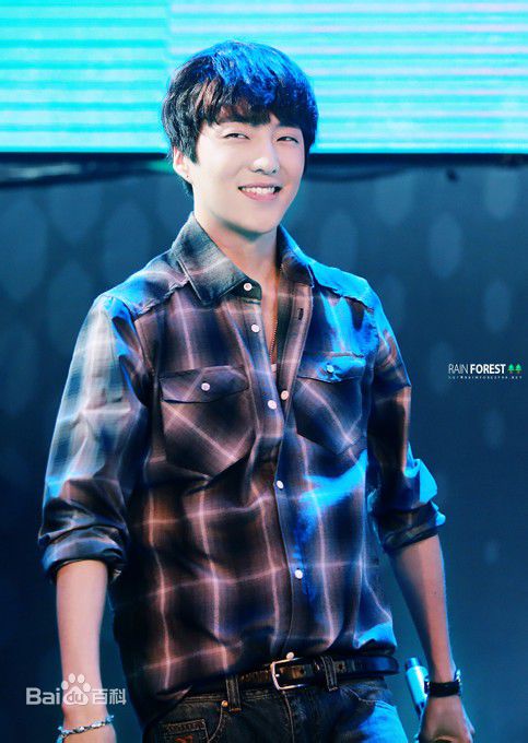 姜昇润(Kang Seung Yoon)专辑素颜照相册