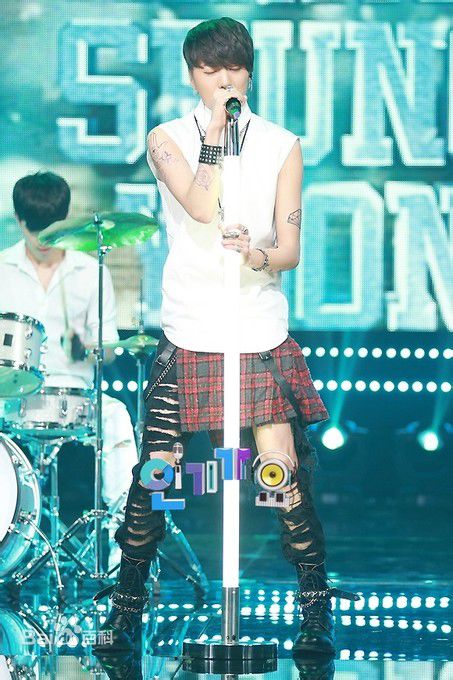 姜昇润(Kang Seung Yoon)专辑素颜照相册